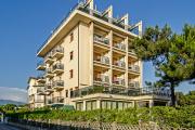 PARIS HOTEL&APARTMAN***/LIDO DI CAMAIORE